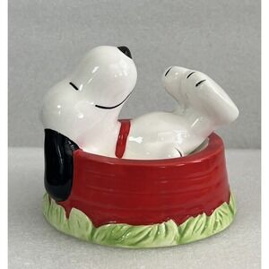 Willitts Peanuts Snoopy Ceramic Figurine‎ Style No. 9313 - Vintage Collectible